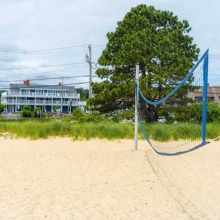 935 Ocean, A Beachside Inn Hampton Exteriör bild