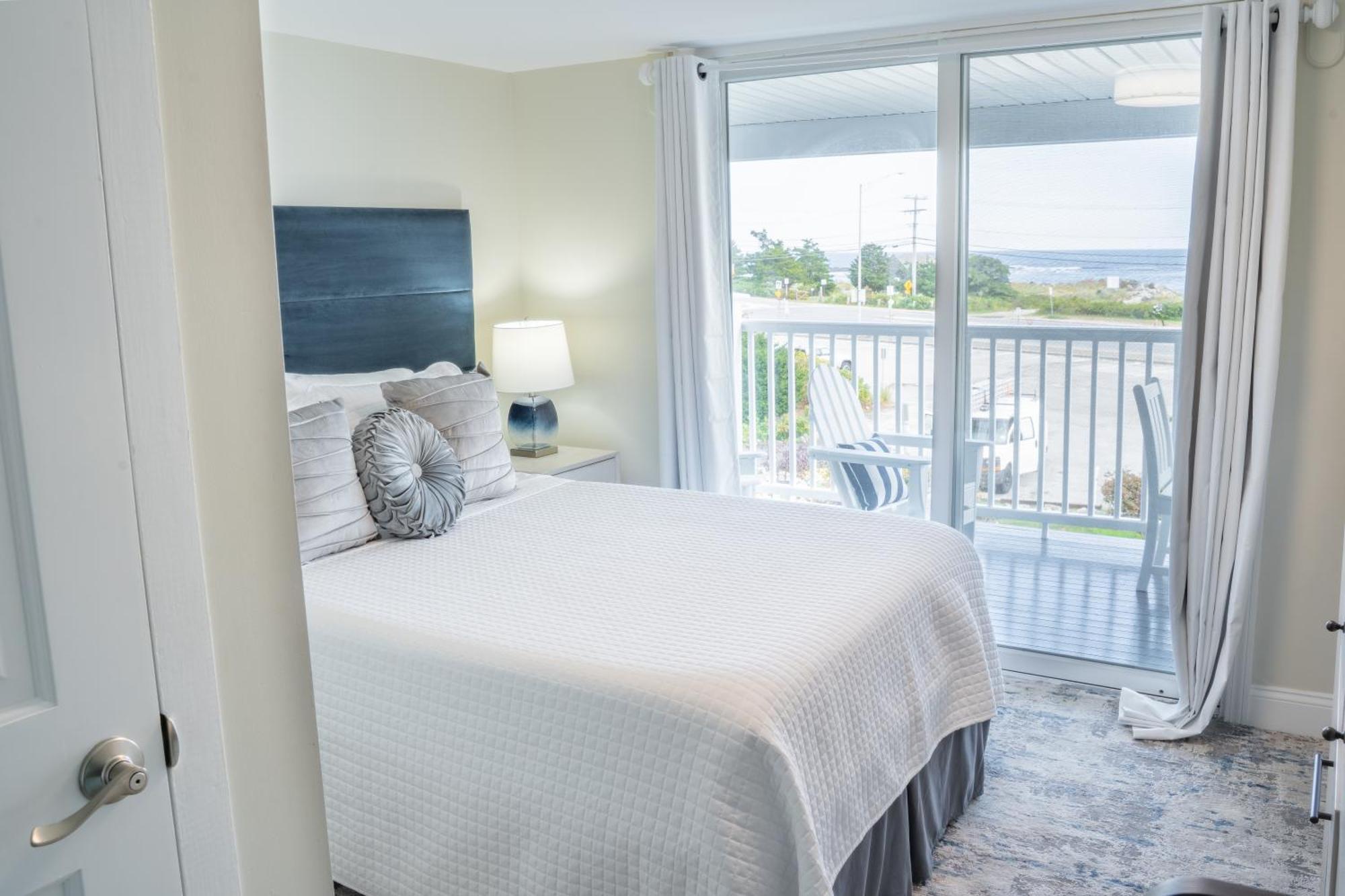 935 Ocean, A Beachside Inn Hampton Exteriör bild